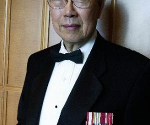 从移民到少将 美首位华裔将军傅履仁的传奇人生