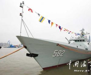 中国056轻型护卫舰首舰582舰正式交付