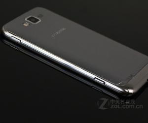 三星首款WP8智能手机Ativ S I8570发布